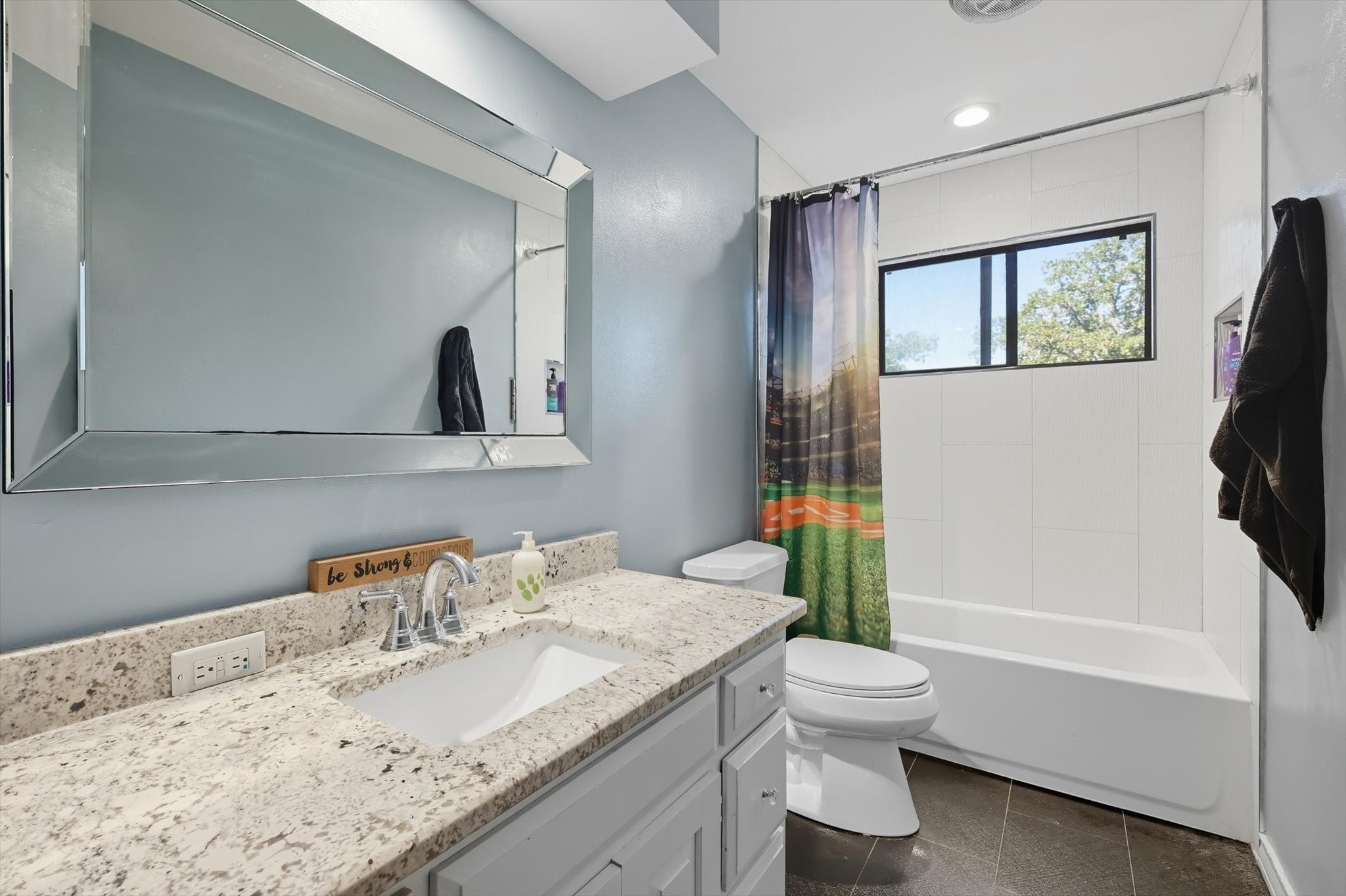 4011 E Bankhead Highway Hudson Oaks TX 76087