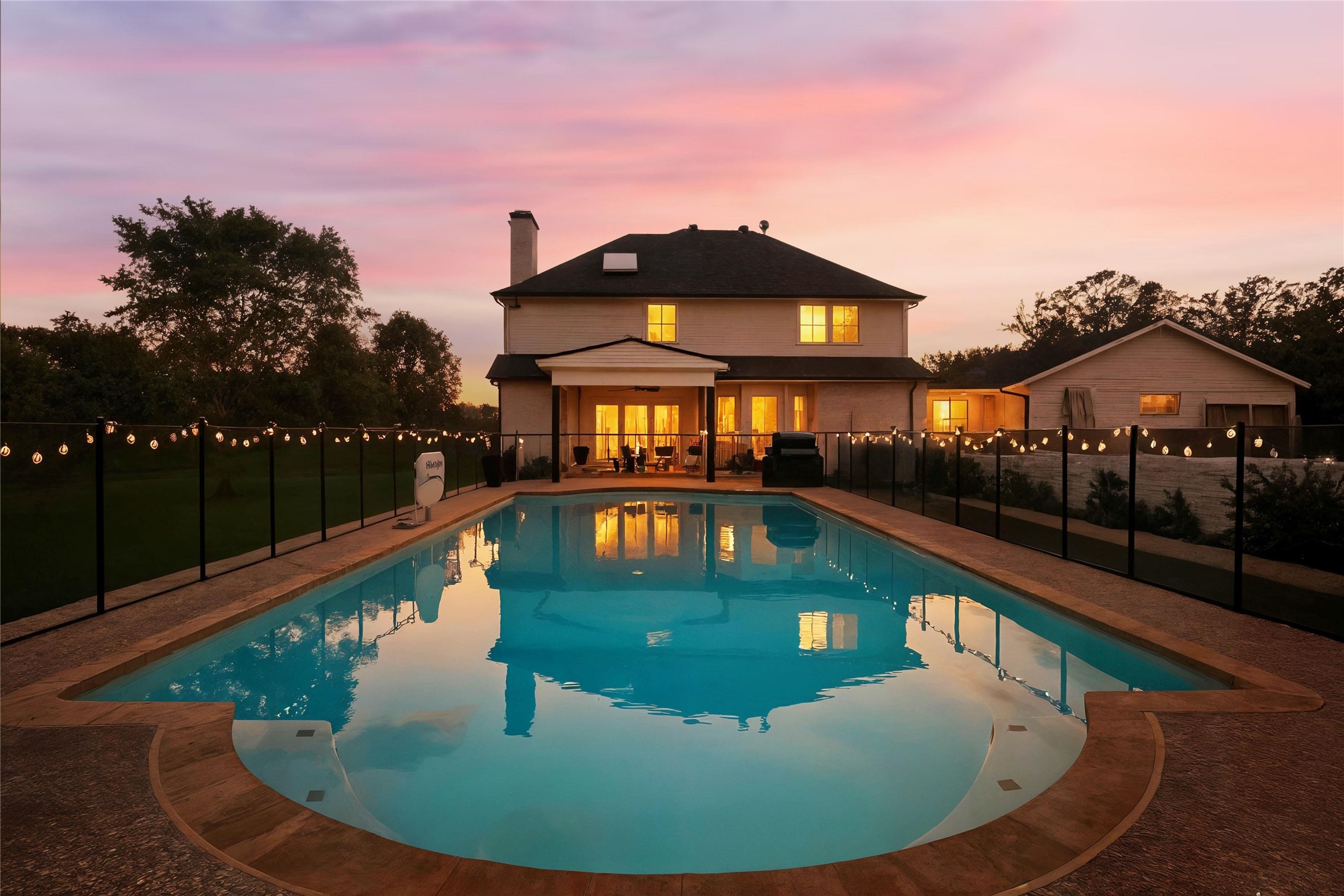 4011 E Bankhead Highway Hudson Oaks TX 76087