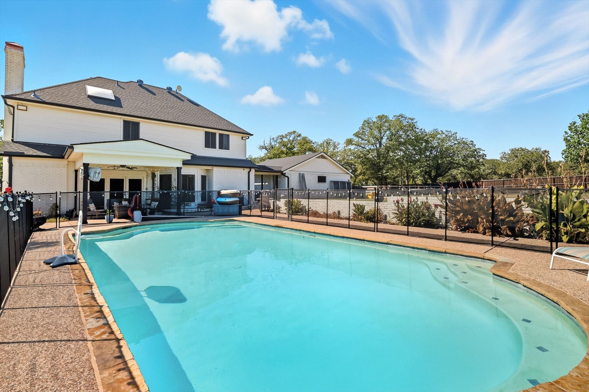 4011 E Bankhead Highway Hudson Oaks TX 76087