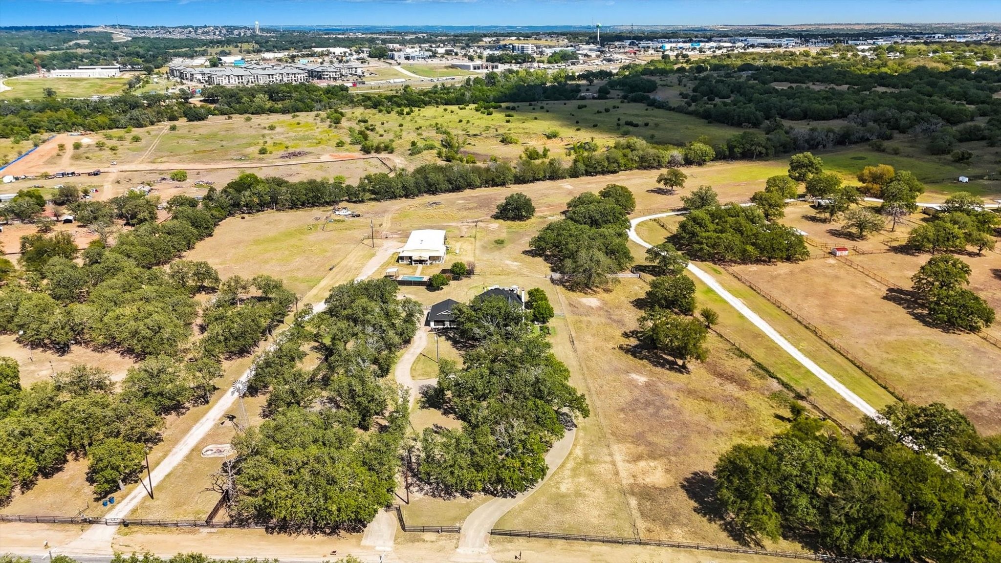 4011 E Bankhead Highway Hudson Oaks TX 76087