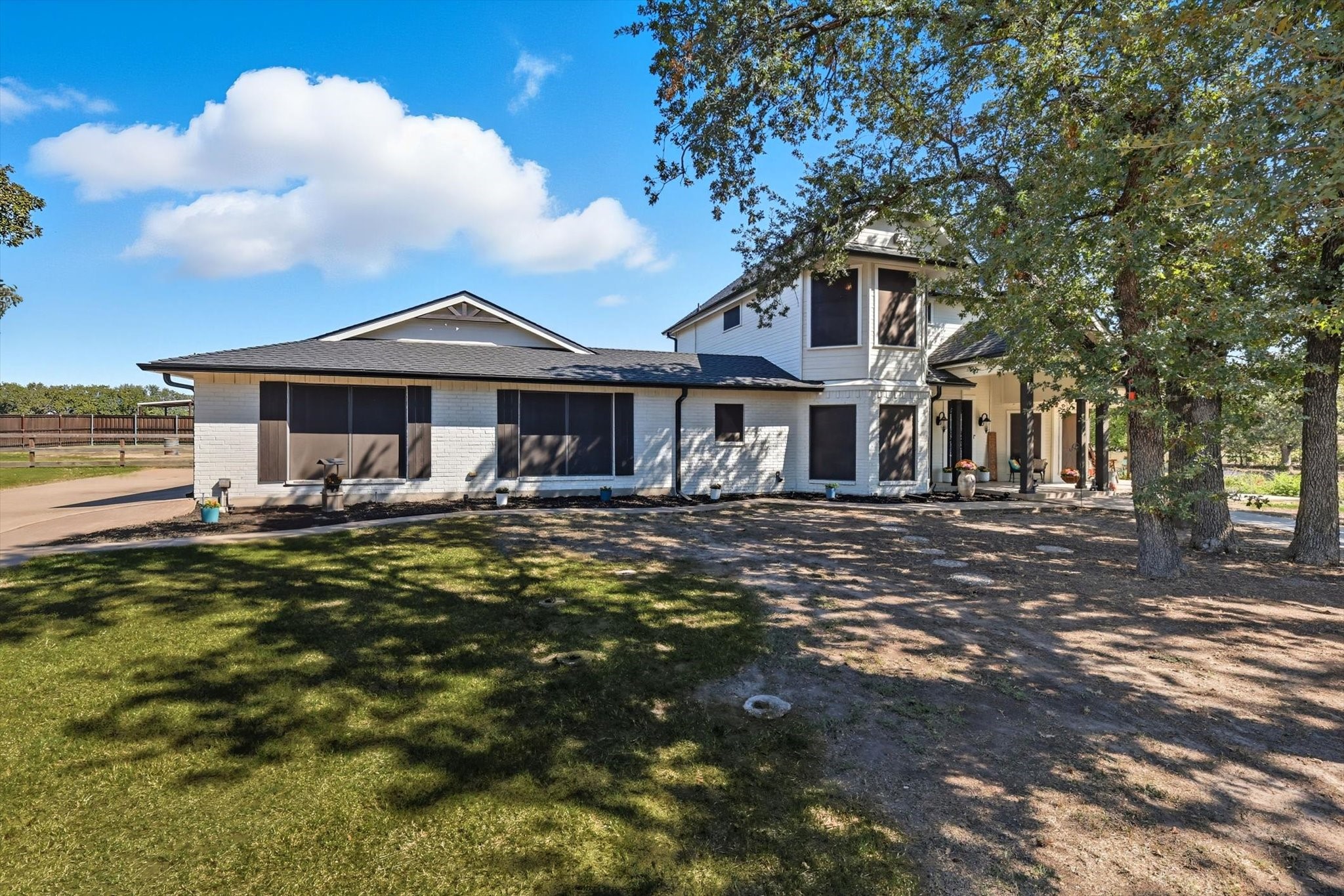 4011 E Bankhead Highway Hudson Oaks TX 76087