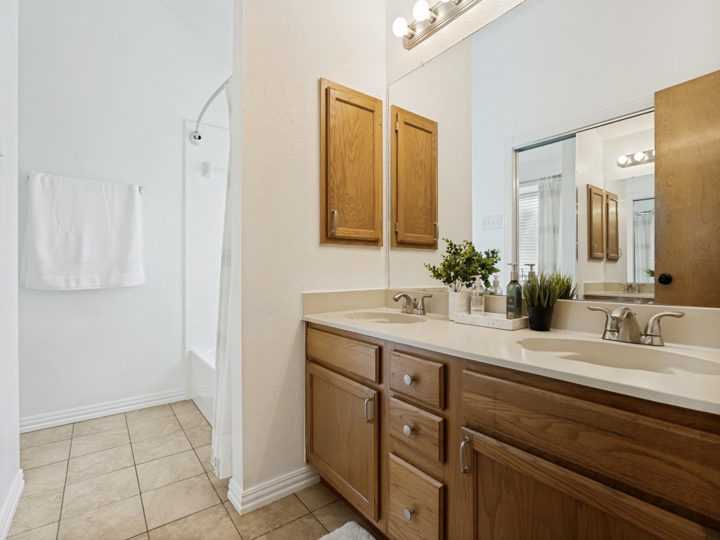 2109 Woodglen Drive Garland TX 75040
