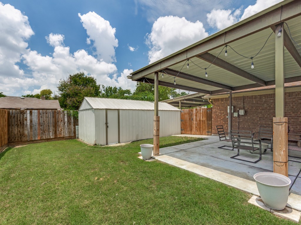 2109 Woodglen Drive Garland TX 75040