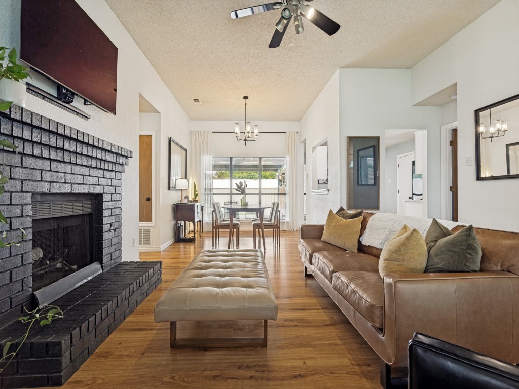 2109 Woodglen Drive Garland TX 75040