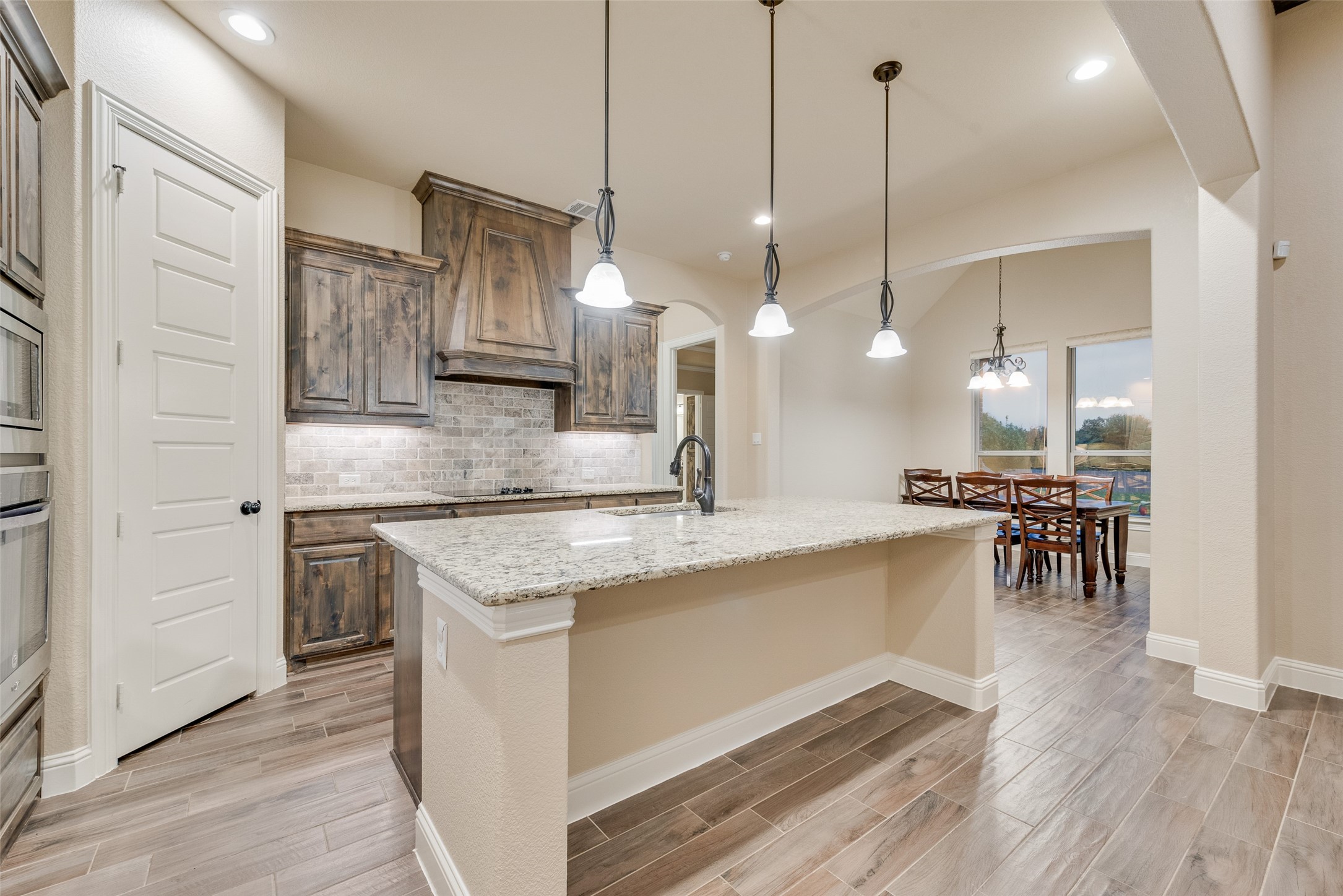 451 Holmes Avenue Waxahachie TX 75167