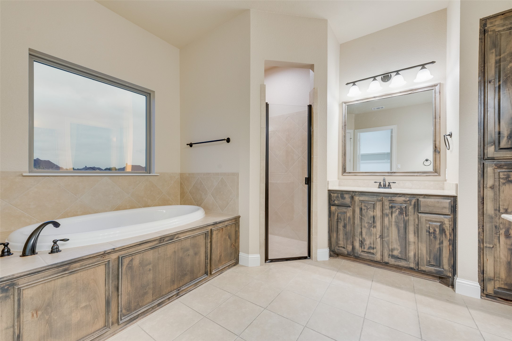451 Holmes Avenue Waxahachie TX 75167