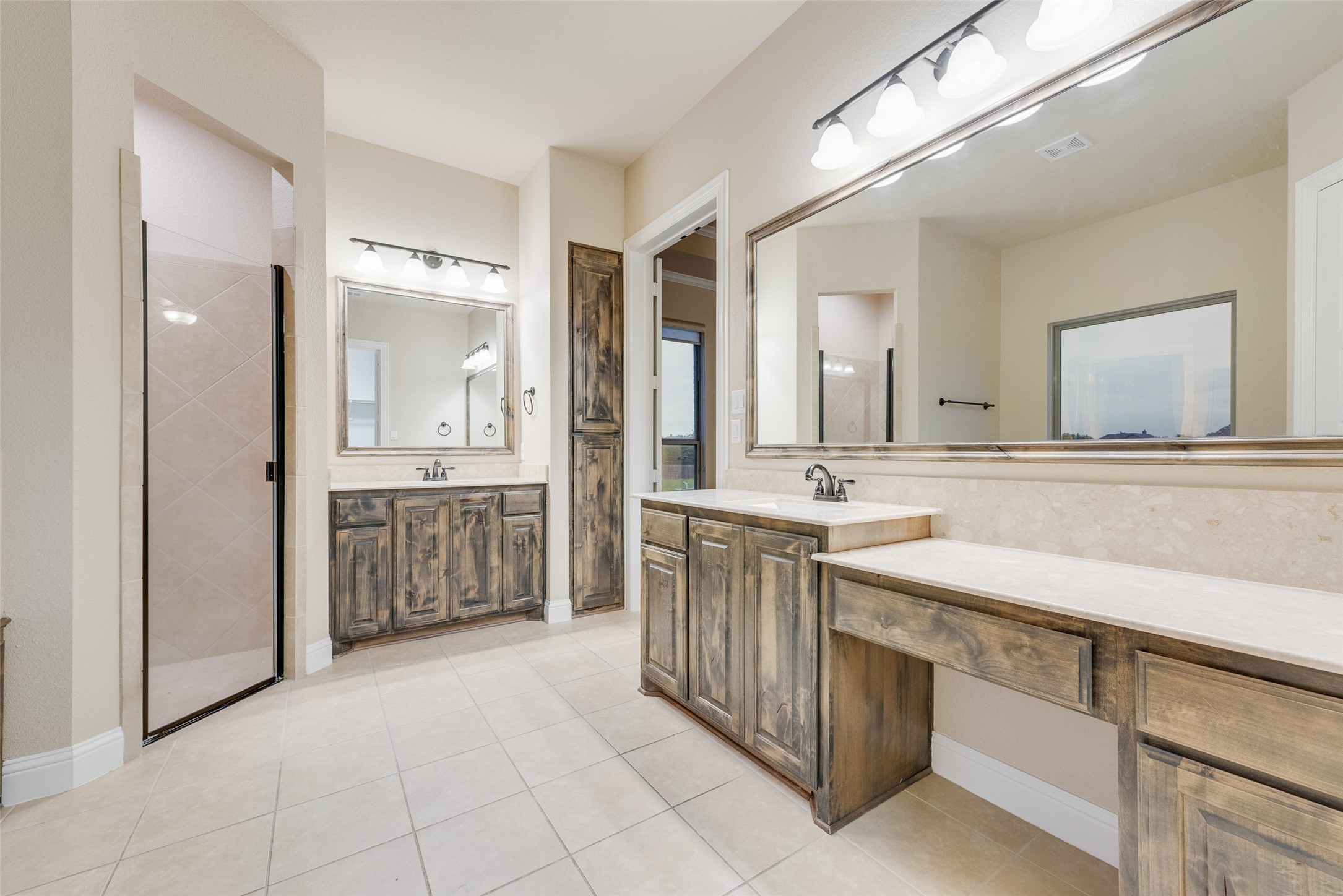 451 Holmes Avenue Waxahachie TX 75167