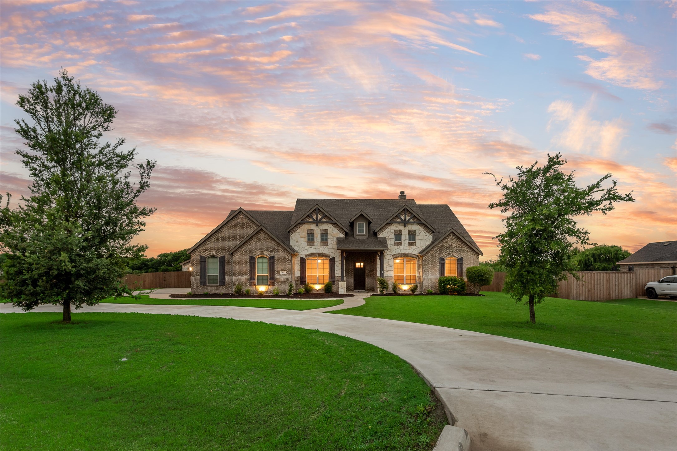 451 Holmes Avenue Waxahachie TX 75167