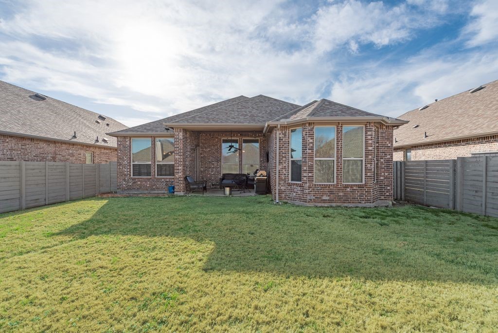 1308 E Swan Trail Argyle TX 76226