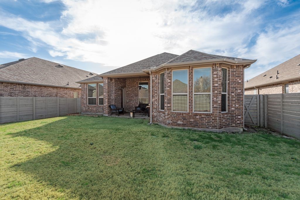 1308 E Swan Trail Argyle TX 76226