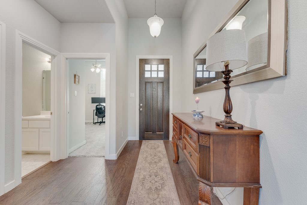 1308 E Swan Trail Argyle TX 76226