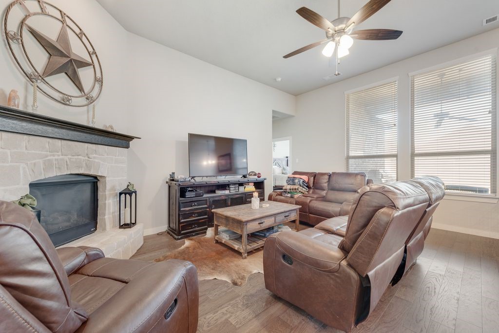 1308 E Swan Trail Argyle TX 76226