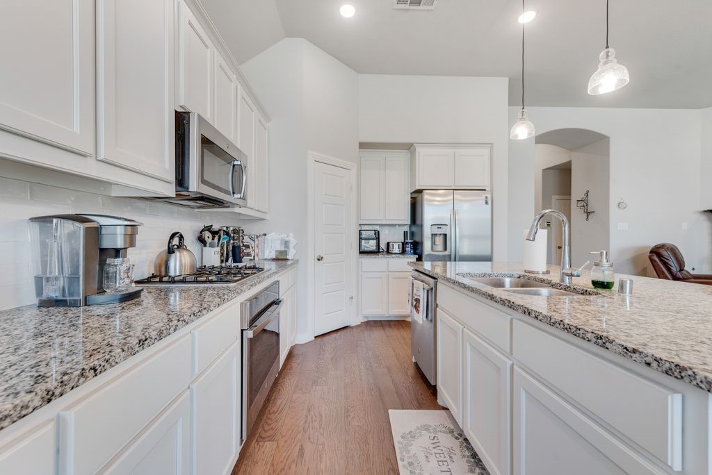 1308 E Swan Trail Argyle TX 76226