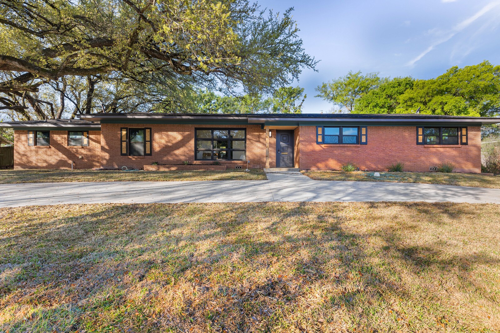 2324 Wooded Acres Drive Waco TX 76710