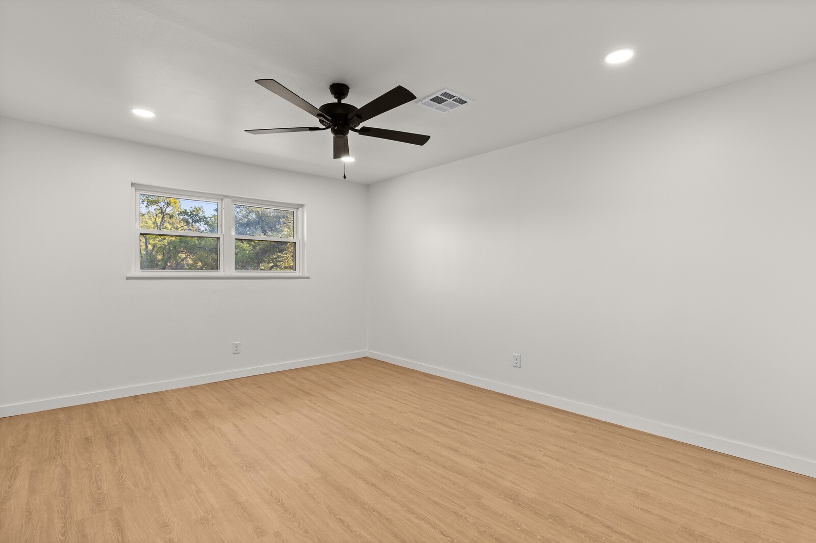 2324 Wooded Acres Drive Waco TX 76710