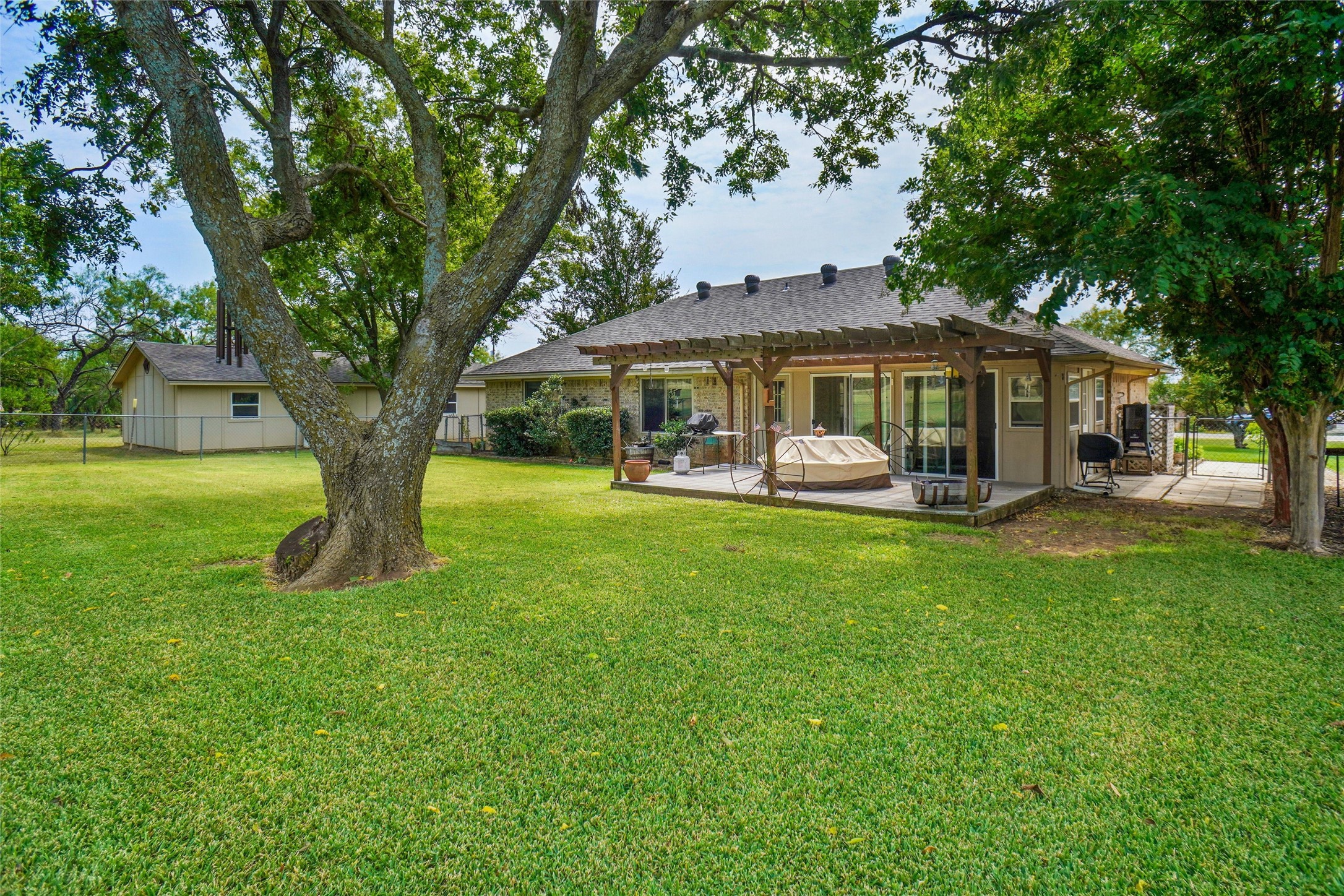 642 Half Moon Way Runaway Bay TX 76426