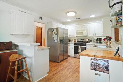 642 Half Moon Way Runaway Bay TX 76426