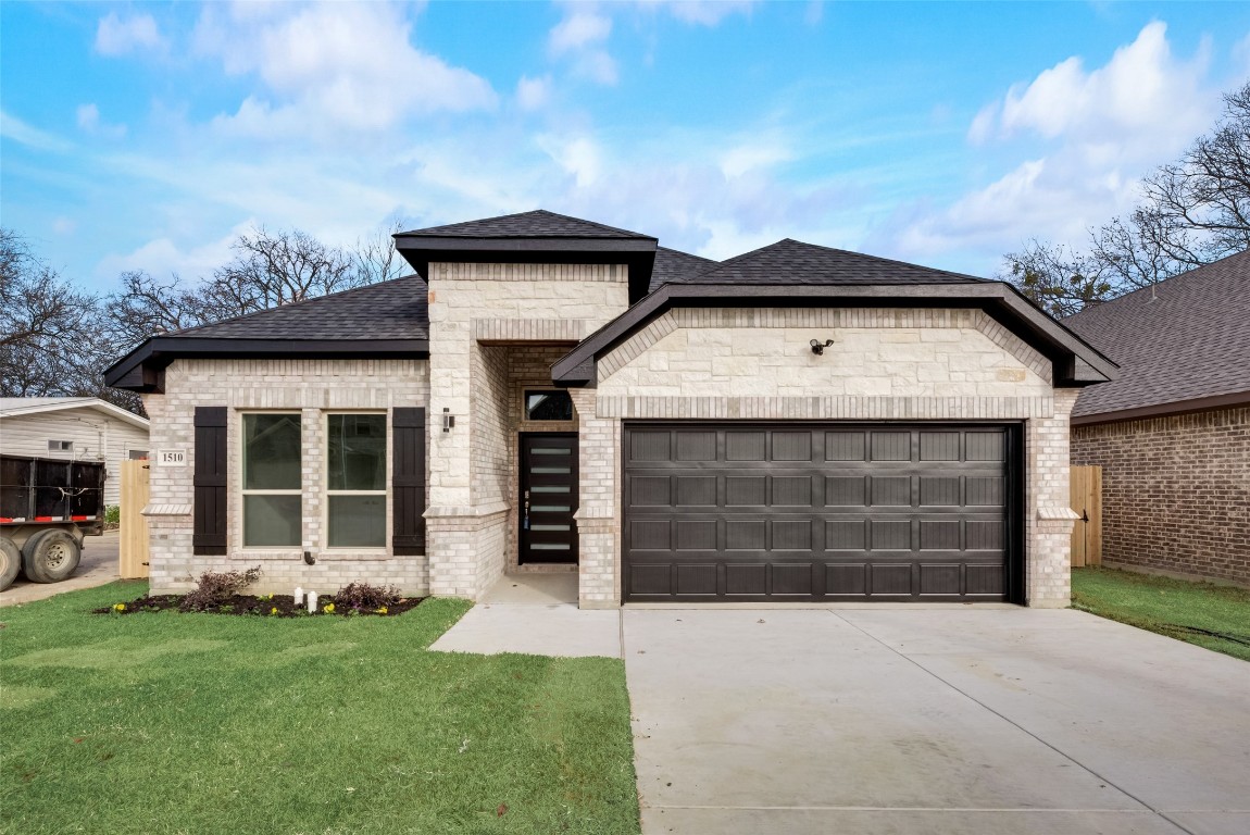 1510 Lakeview Drive Grand Prairie TX 75051