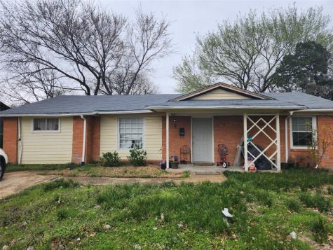 1838 S 3rd Street Garland TX 75040