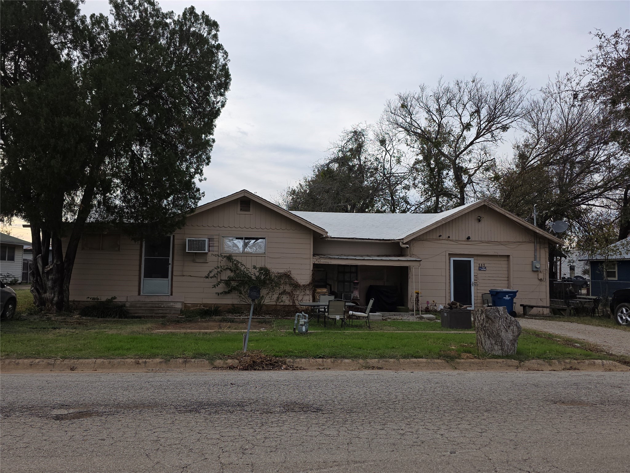 505 N Baylor Avenue Breckenridge TX 76424
