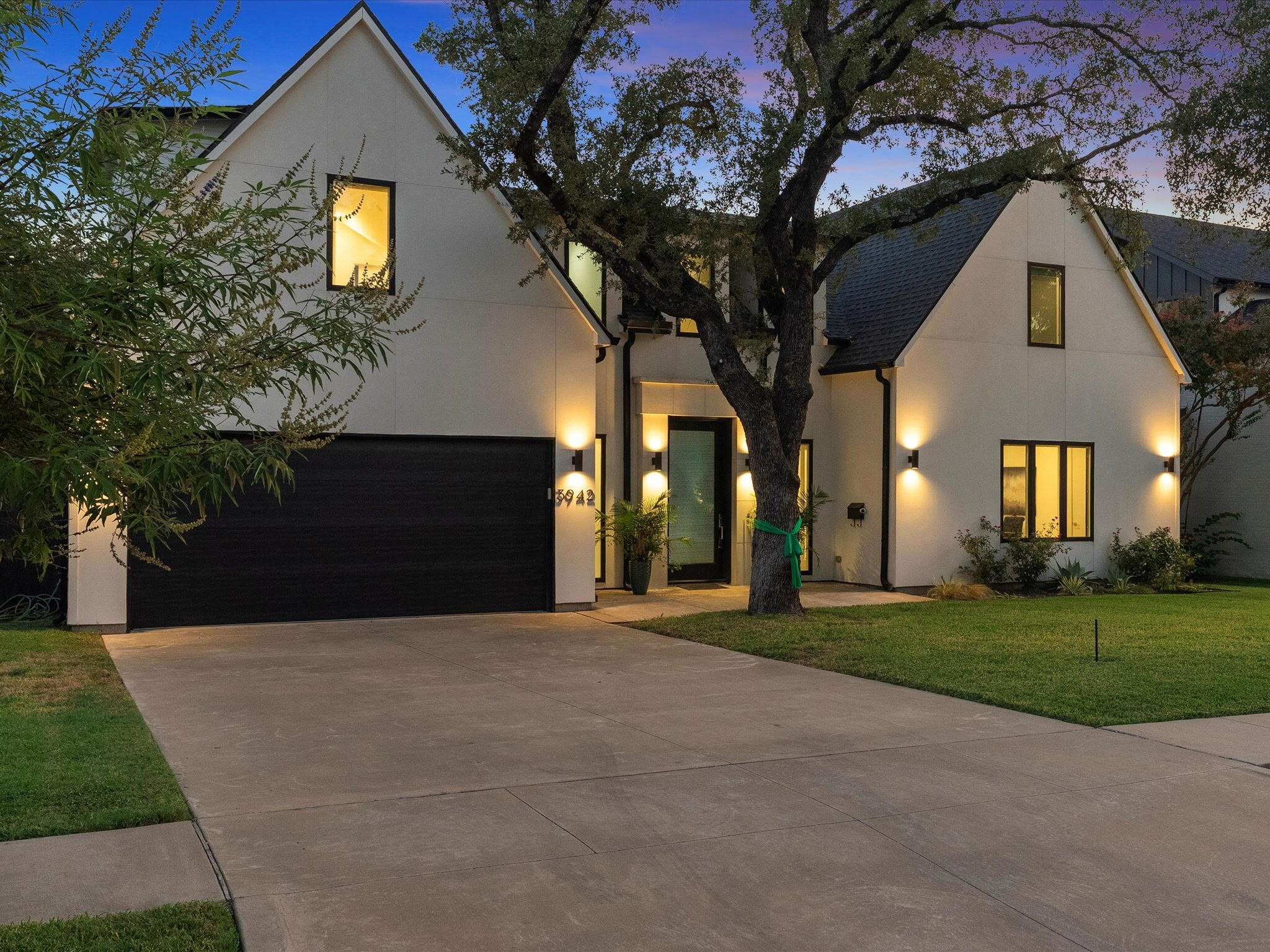 3942 Rochelle Drive Dallas TX 75220