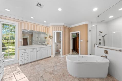 1340 Autumn Oaks Circle China Spring TX 76633