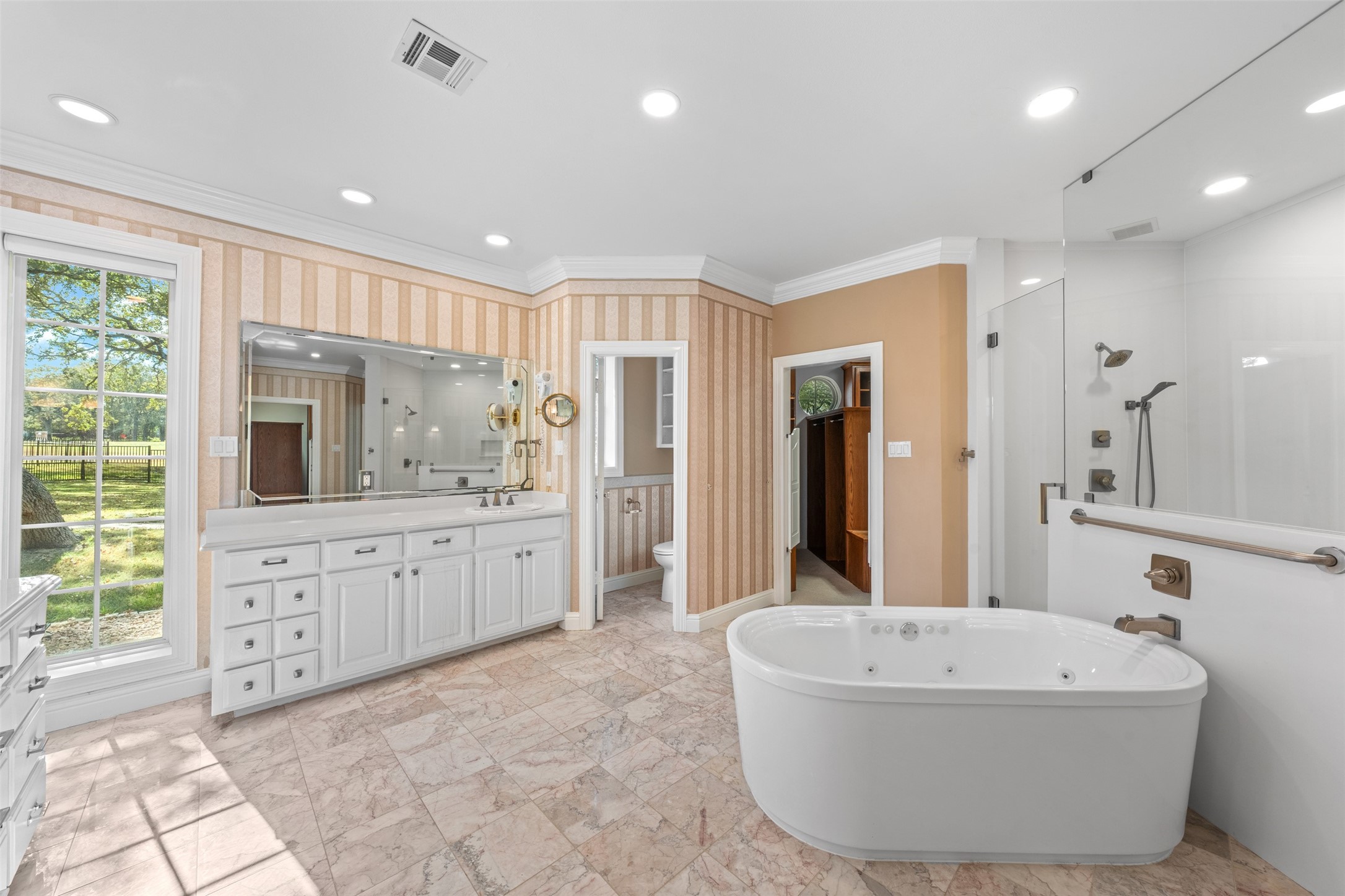 1340 Autumn Oaks Circle China Spring TX 76633