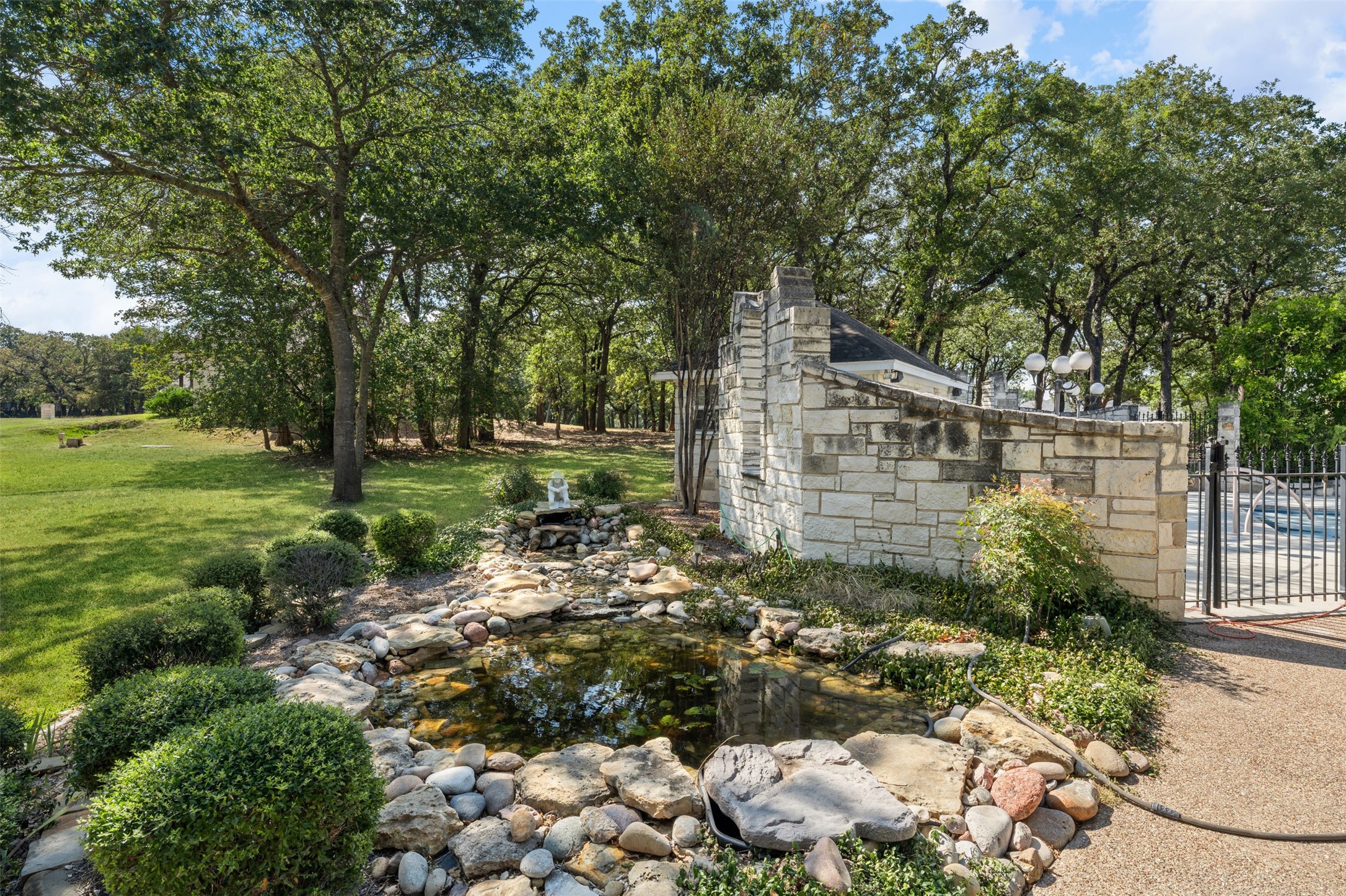 1340 Autumn Oaks Circle China Spring TX 76633
