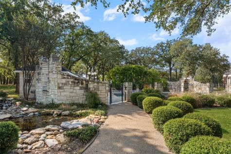 1340 Autumn Oaks Circle China Spring TX 76633