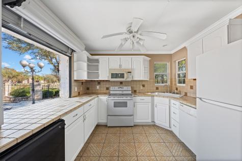 1340 Autumn Oaks Circle China Spring TX 76633