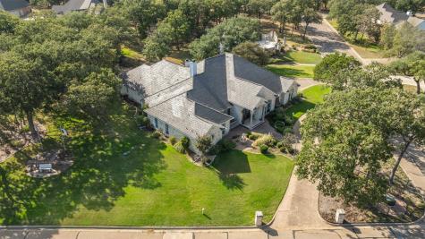 1340 Autumn Oaks Circle China Spring TX 76633