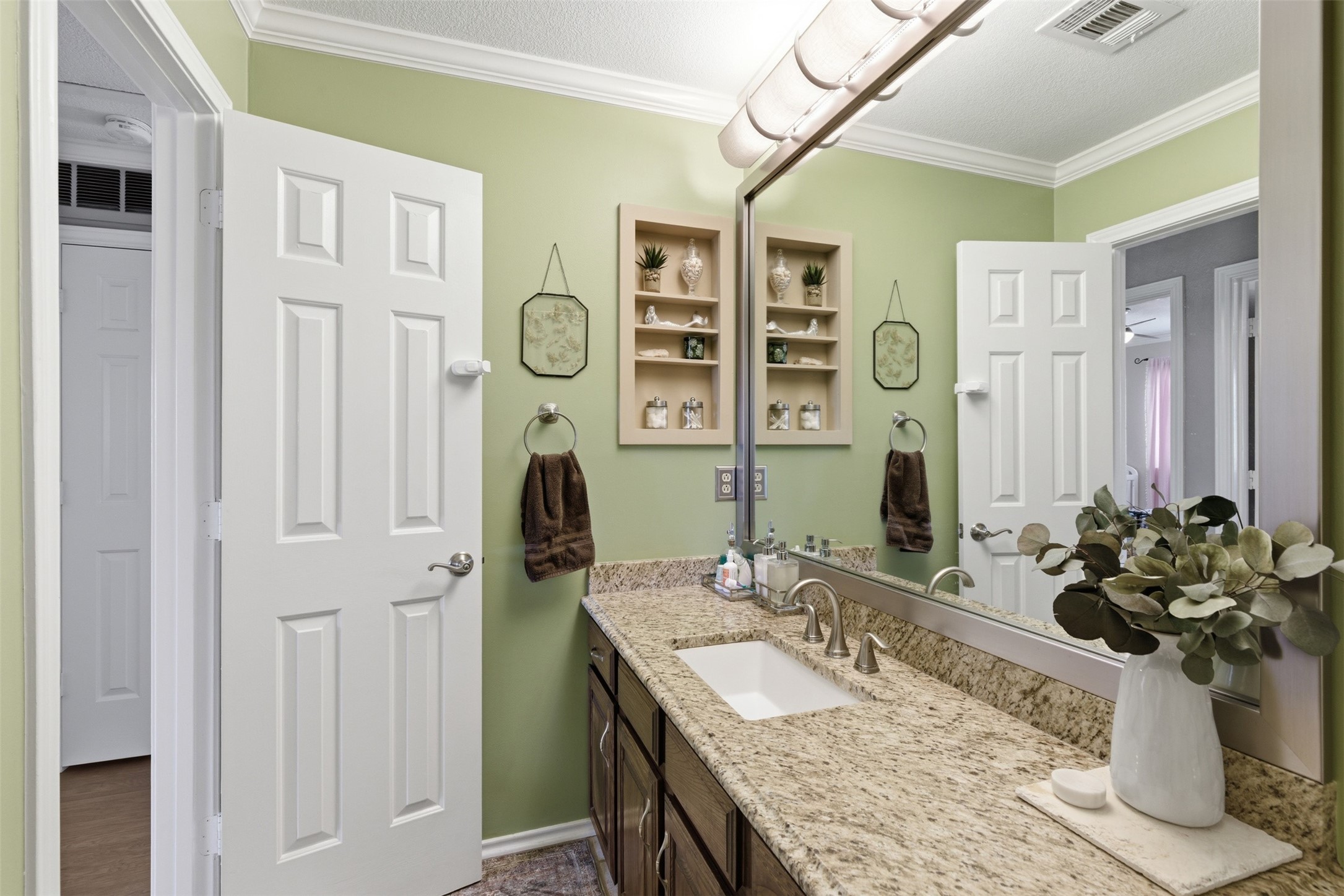 4137 Winding Way Court Dallas TX 75287