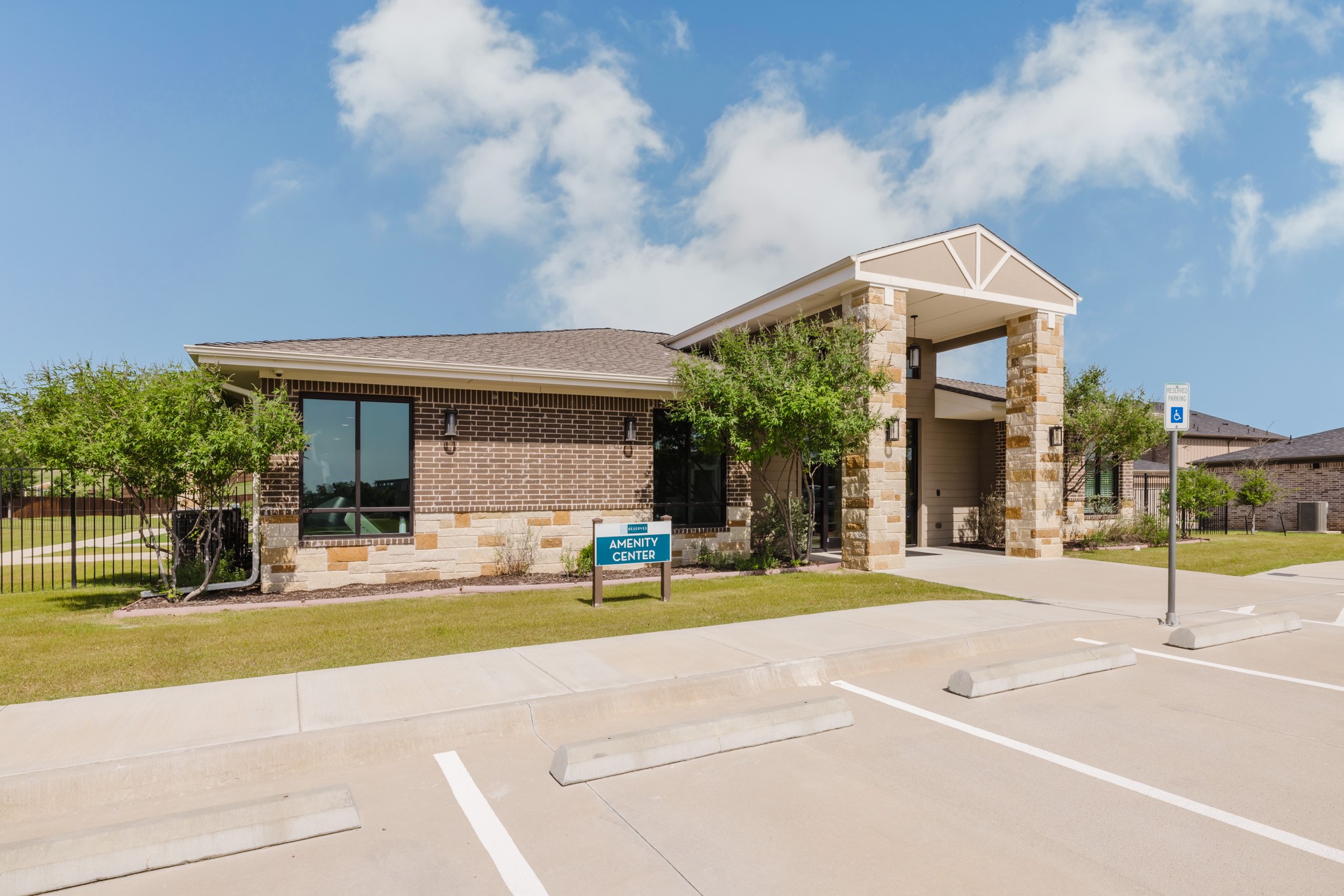705 W Jockey Willow Park TX 76087
