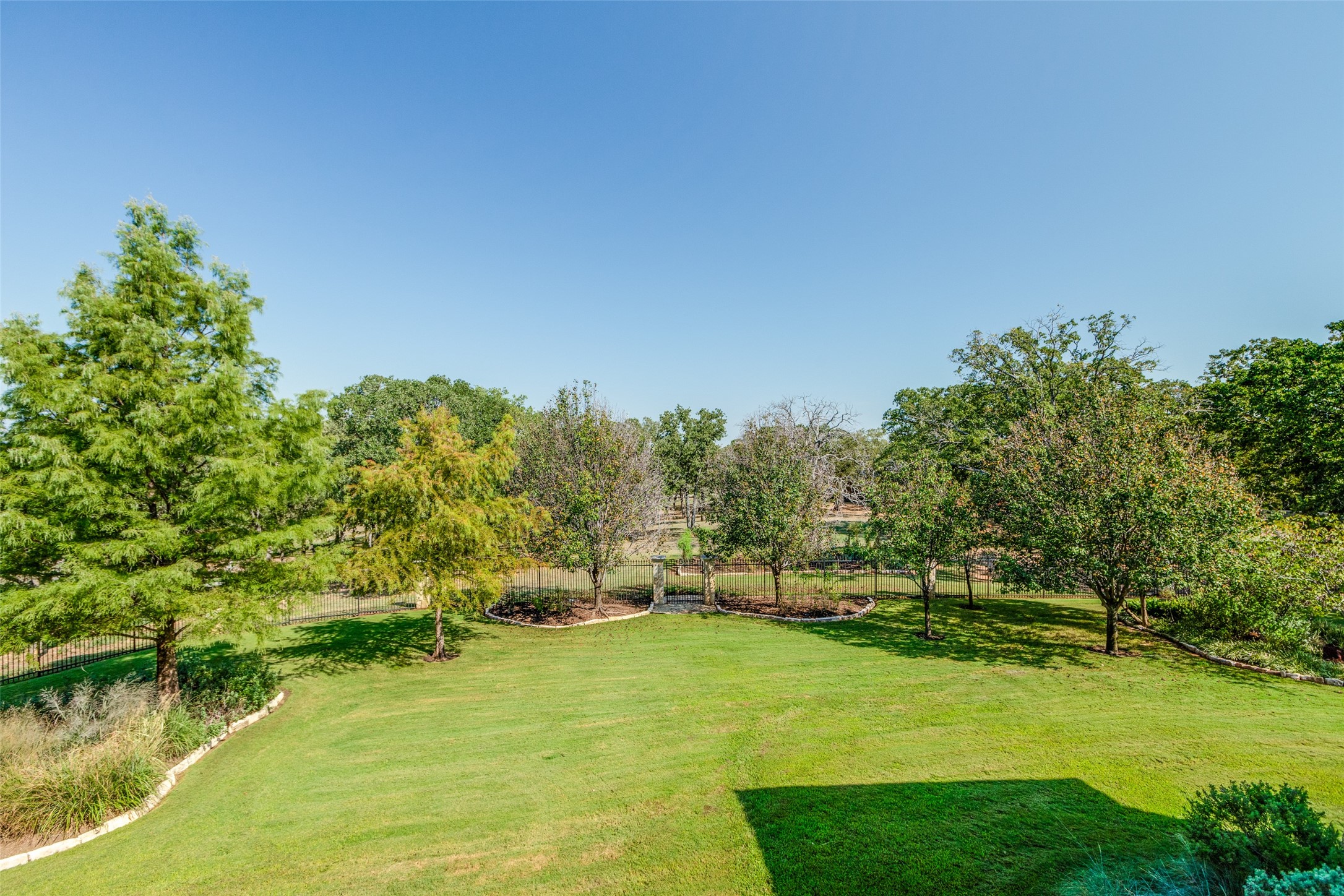 8901 Fm 455 E Pilot Point TX 76258