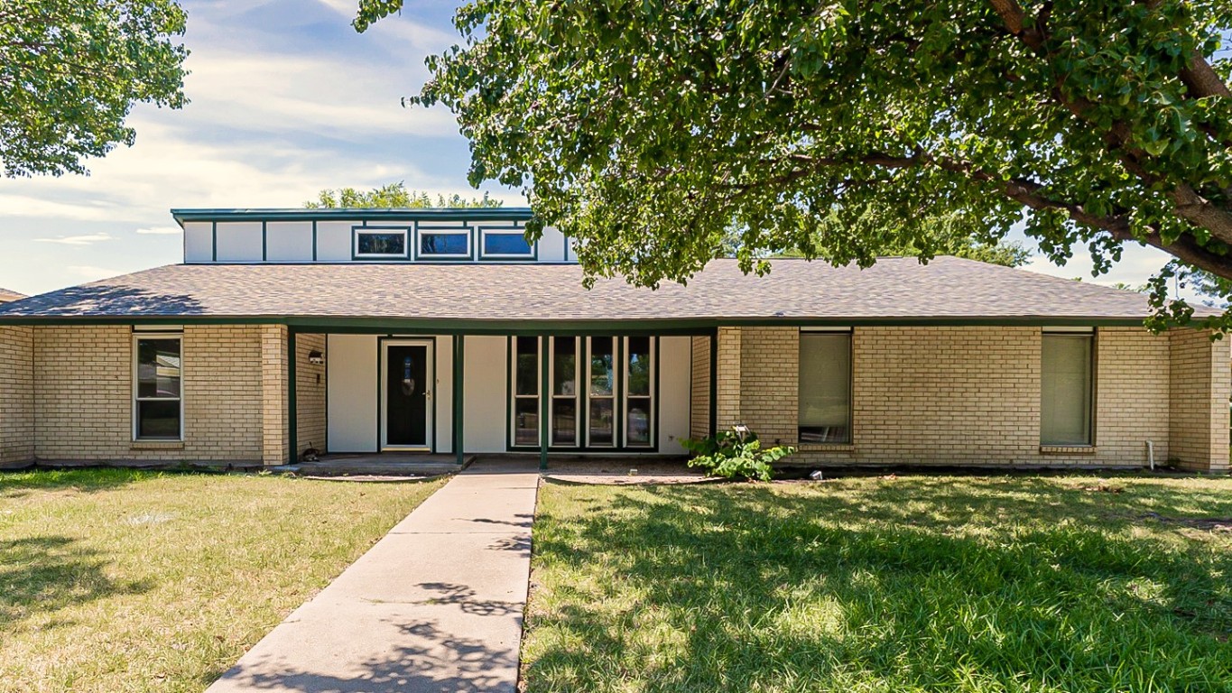 3900 Buckhorn Place Fort Worth TX 76137