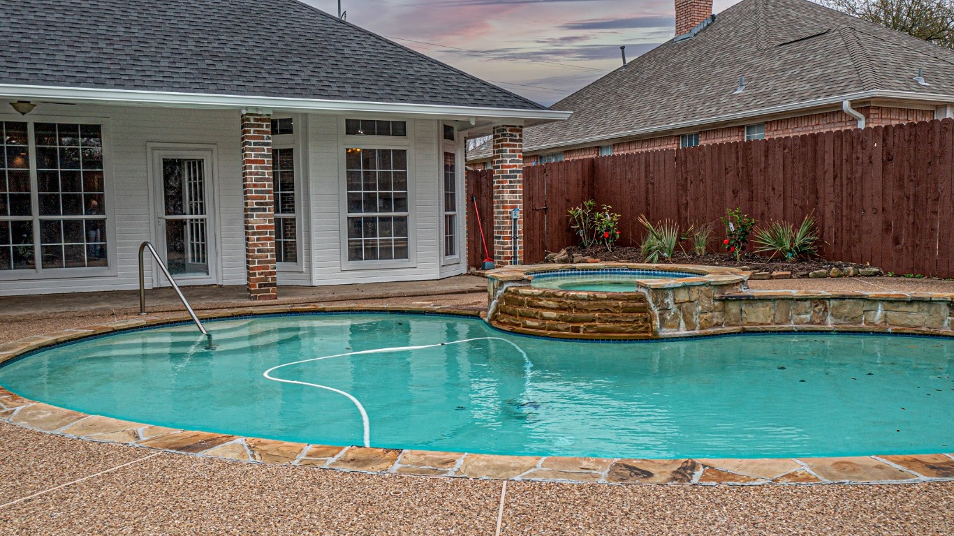 226 Santa Fe Trail Waxahachie TX 75165