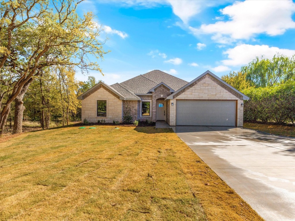 300 Yucca Court Granbury TX 76049