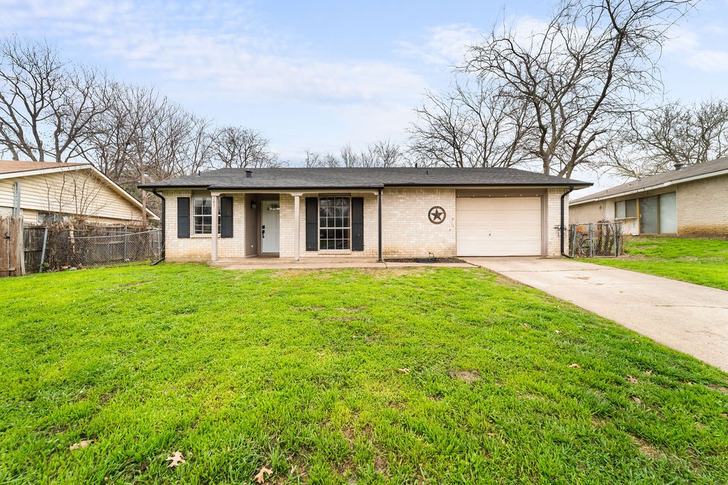 741 S Holiday Drive Grand Prairie TX 75052