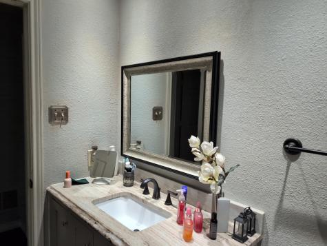 2702 Grasmere Street Garland TX 75040