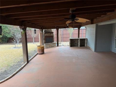 2702 Grasmere Street Garland TX 75040