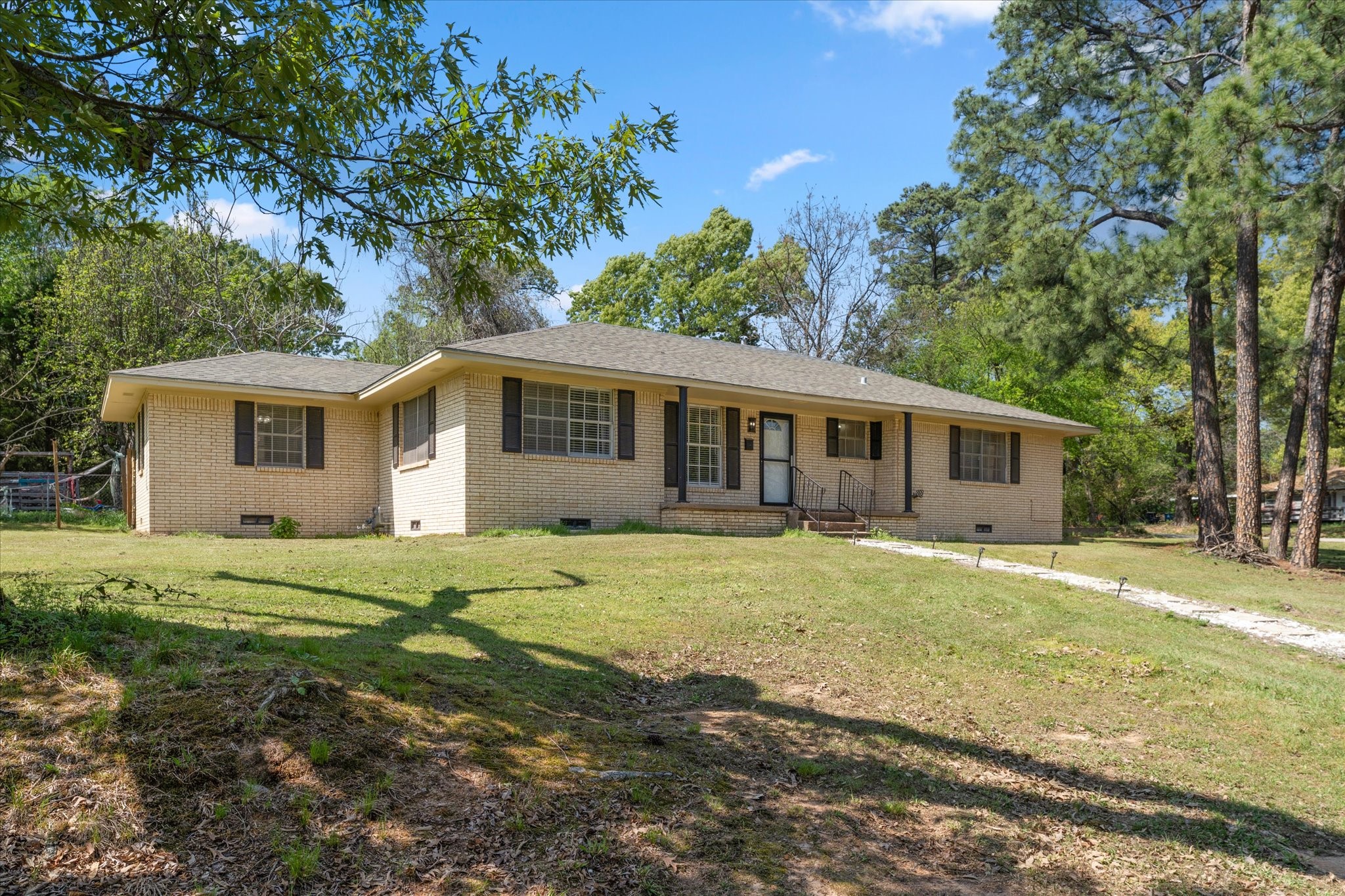 613 Graham Street Mineola TX 75773