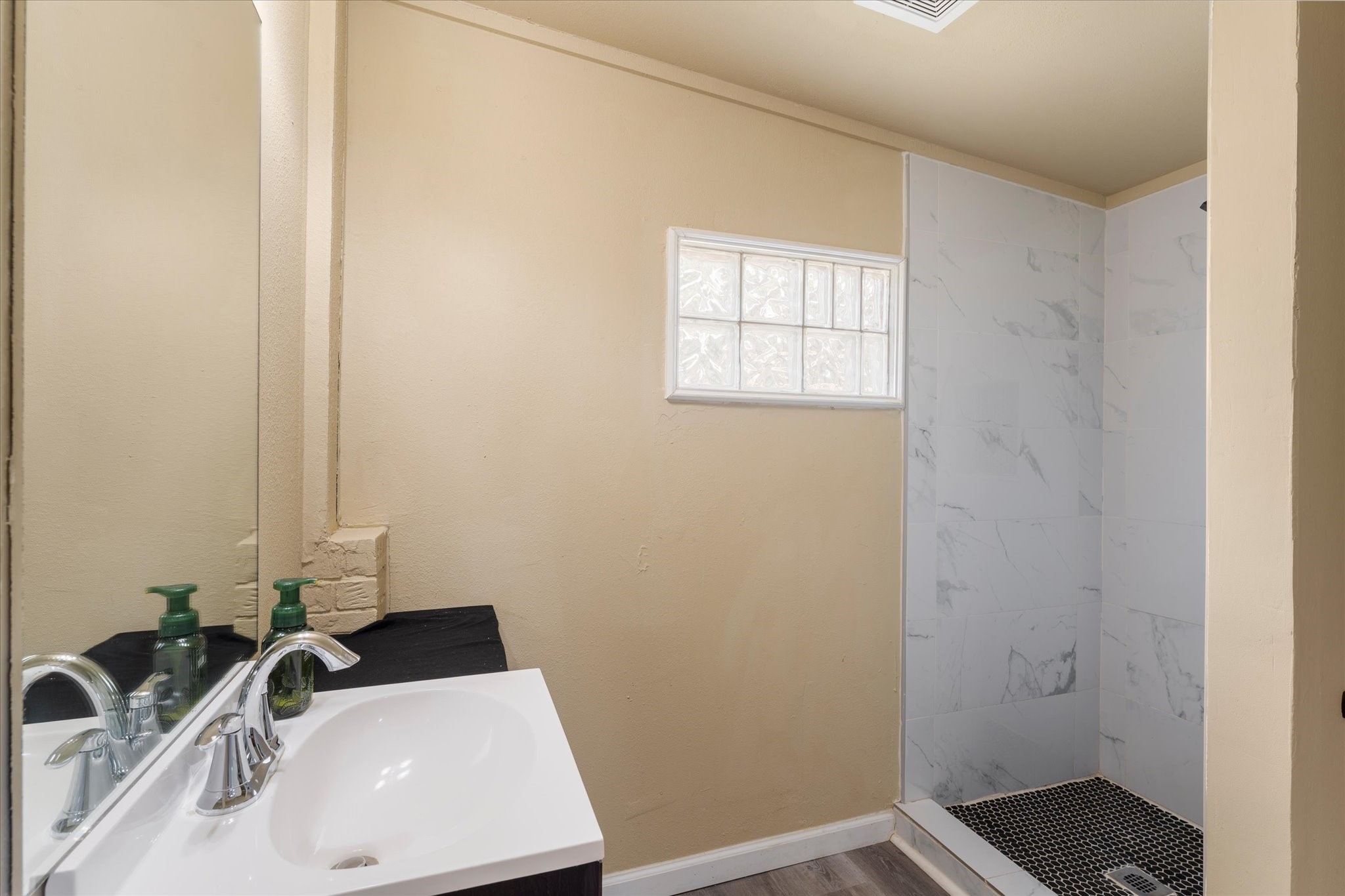 613 Graham Street Mineola TX 75773