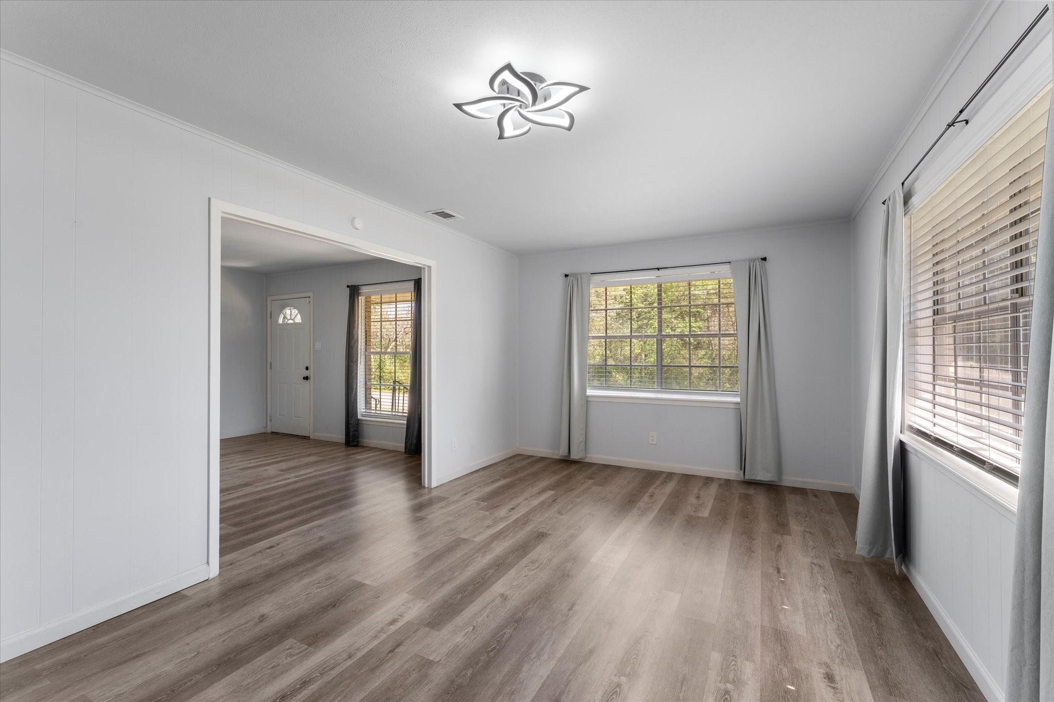 613 Graham Street Mineola TX 75773
