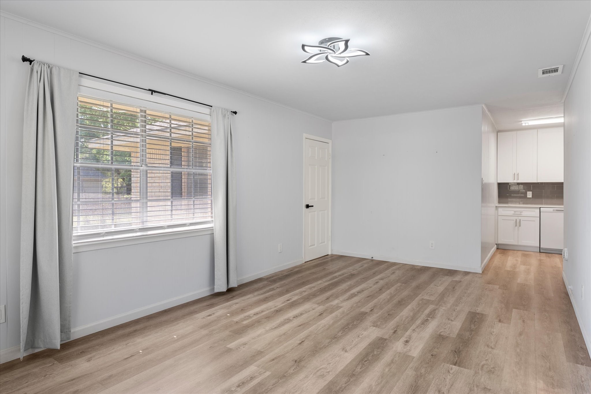 613 Graham Street Mineola TX 75773