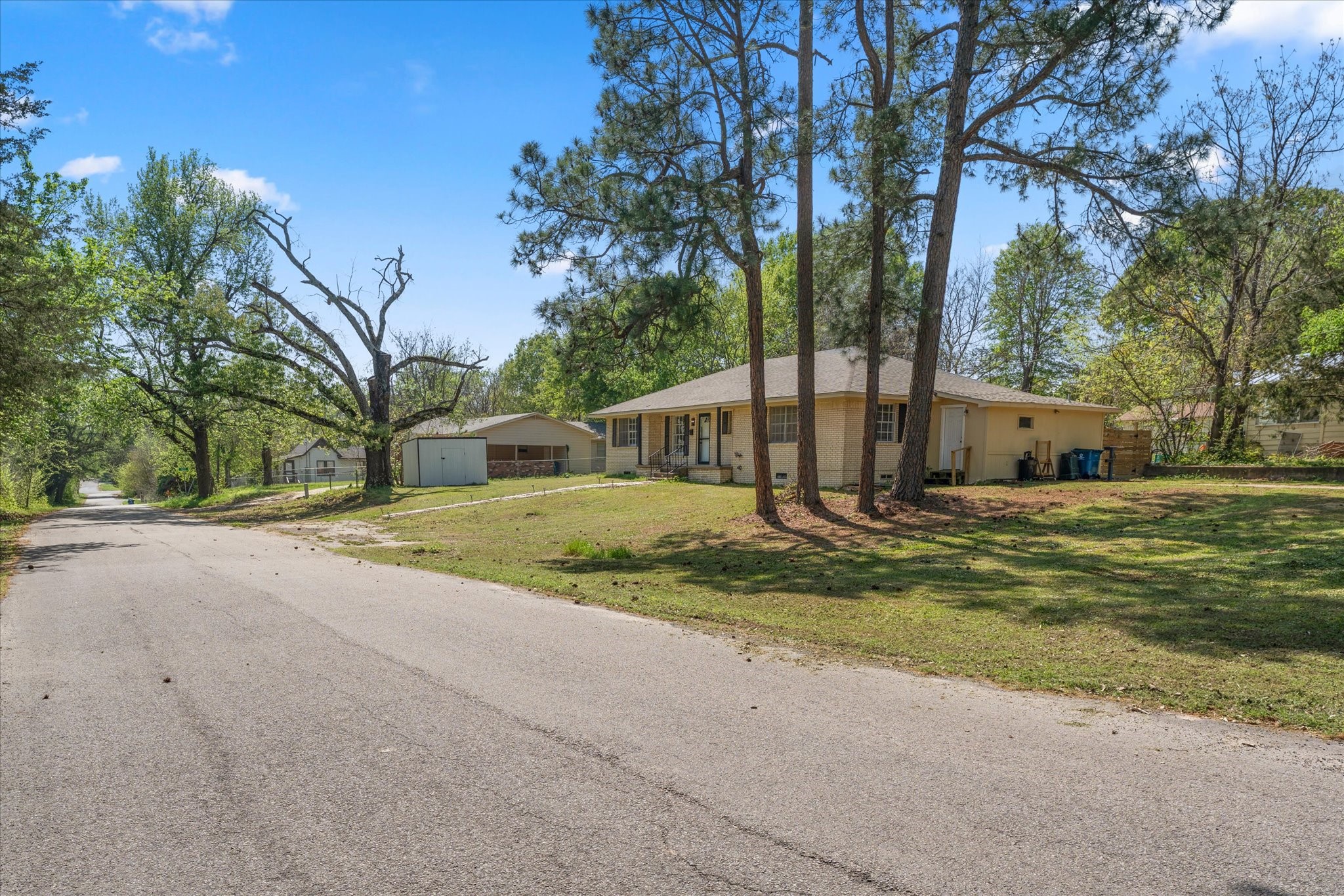 613 Graham Street Mineola TX 75773
