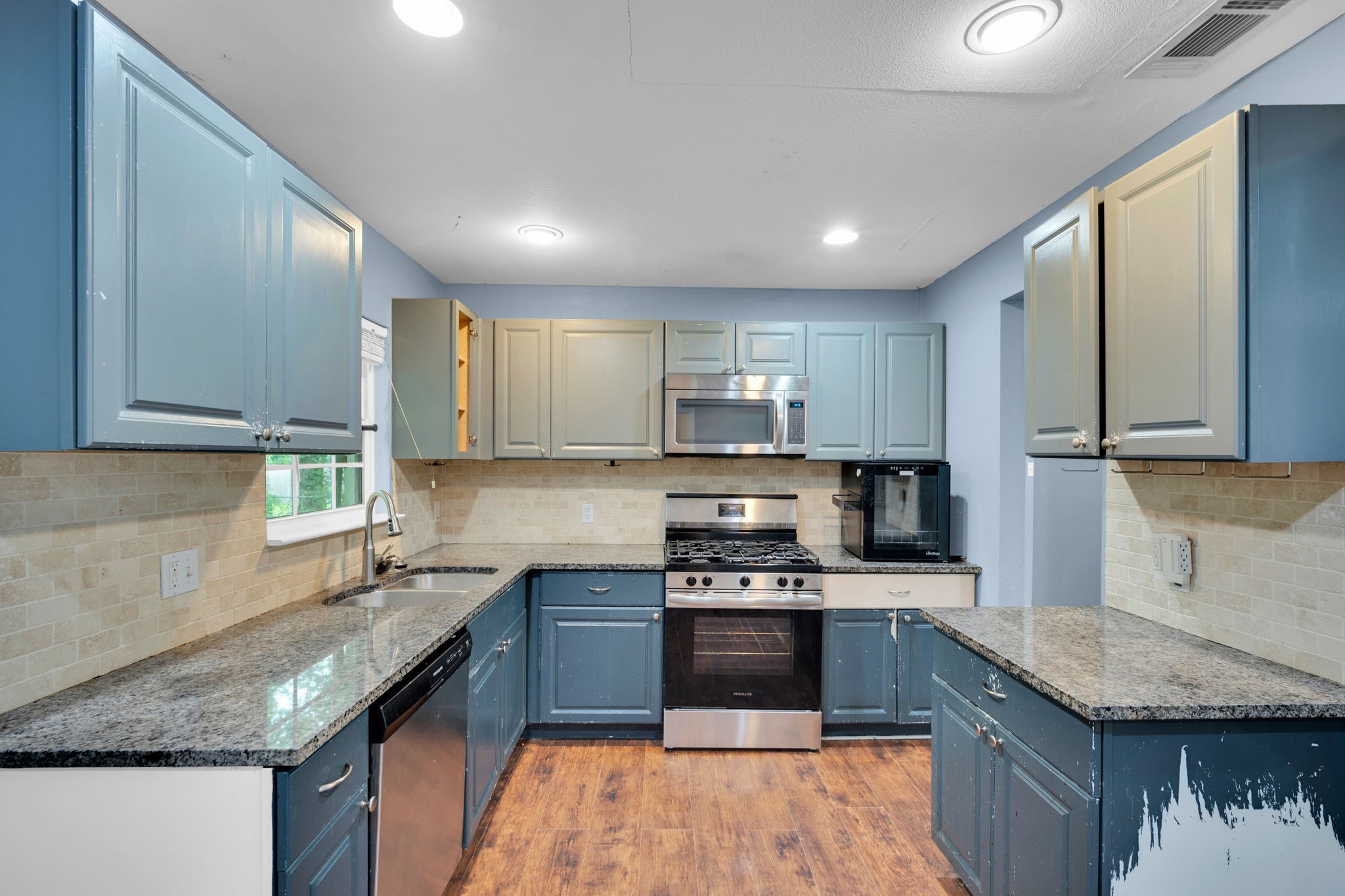 419 Highcrest Drive Dallas TX 75232