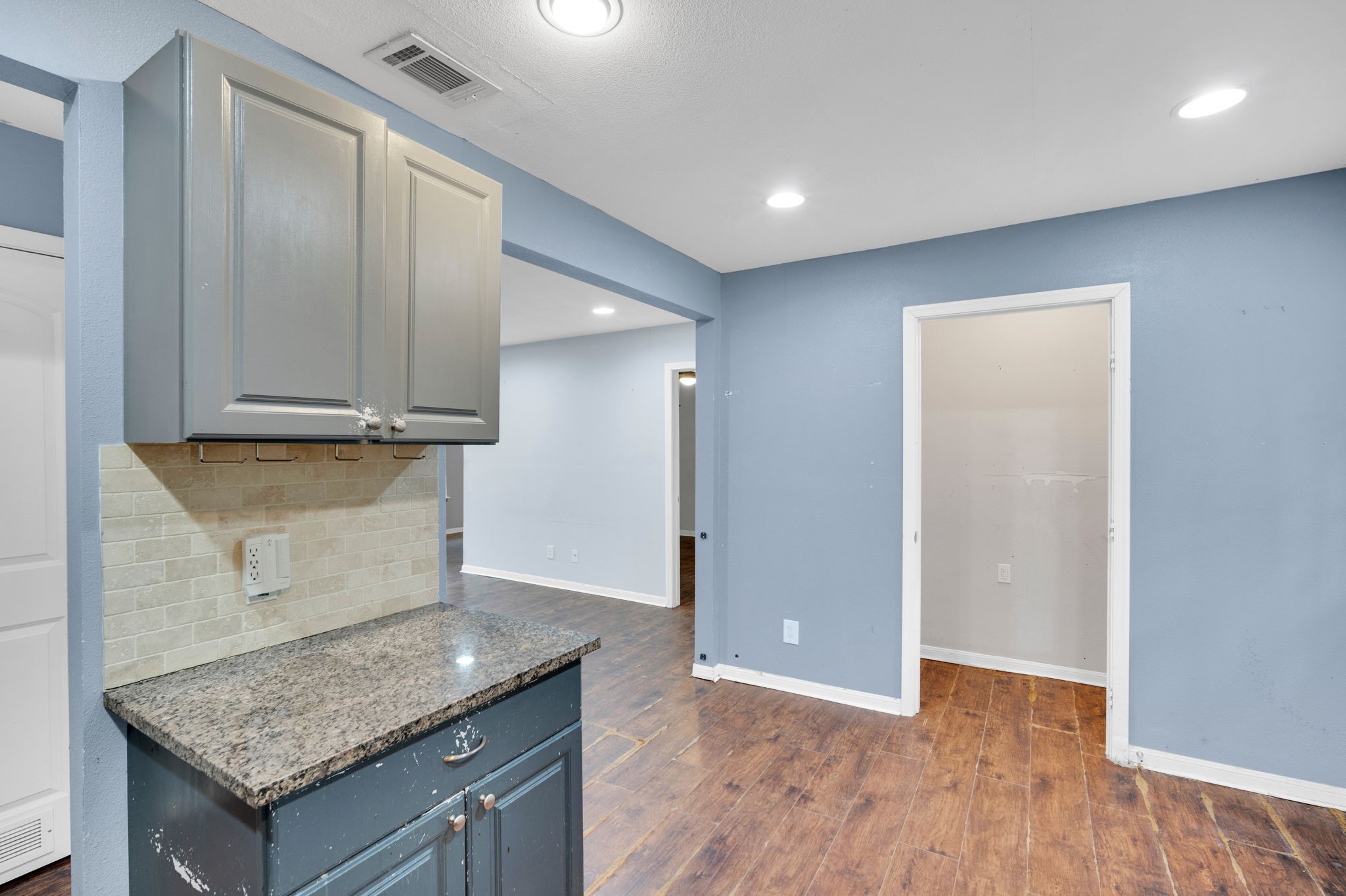 419 Highcrest Drive Dallas TX 75232