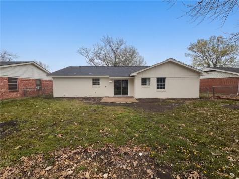 802 N Hughes Street Howe TX 75459