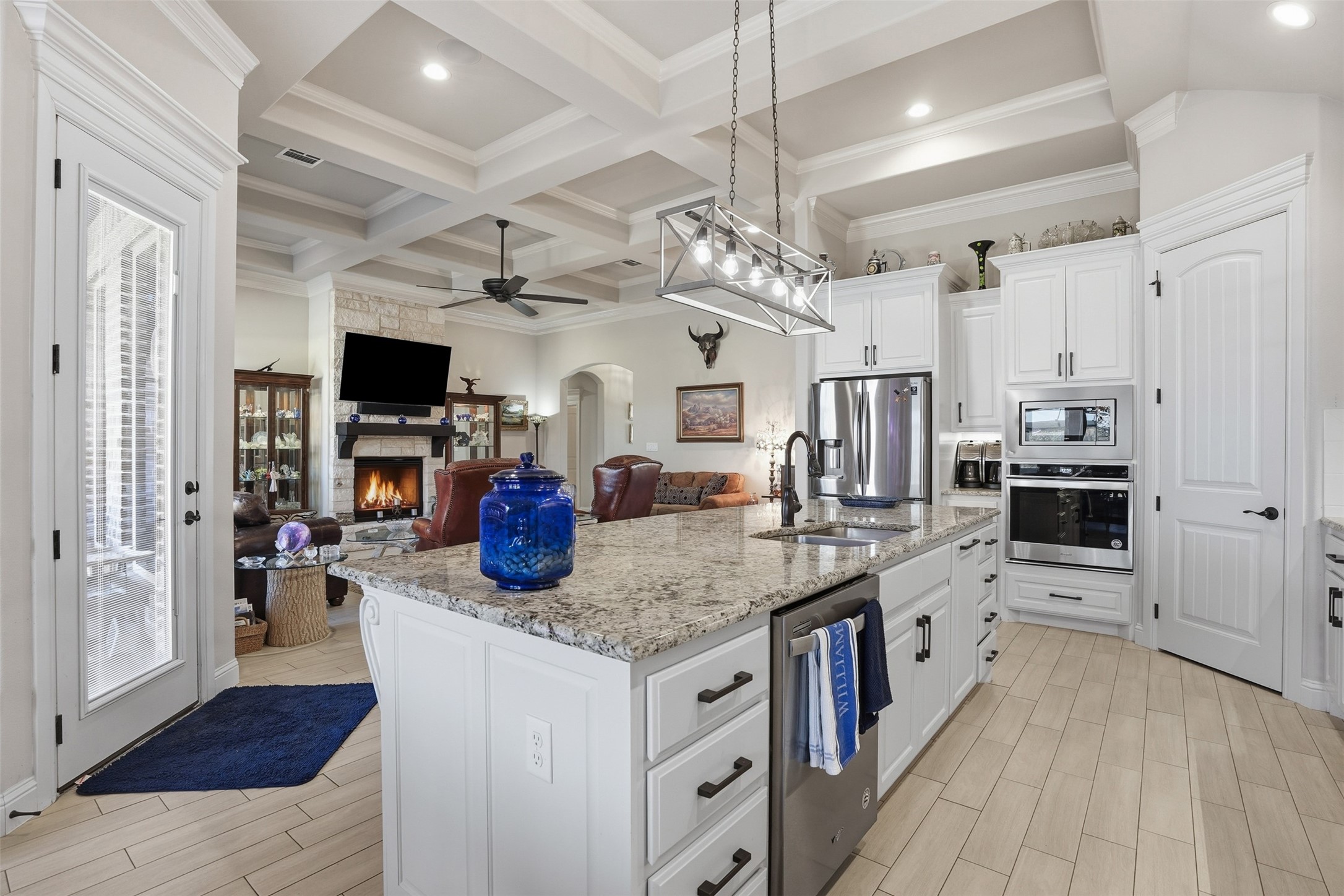 1401 Joshua Way Granbury TX 76048