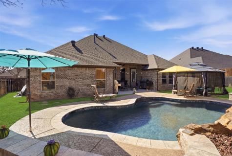 1401 Joshua Way Granbury TX 76048